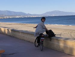 Manilva, Aurinkoranta, Eva ja pyörä - Manilva, Costa del Sol: Eva and the bicycle