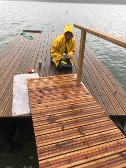 Ponttoonilaiturin silta - The gangway of the pontoon dock