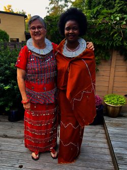 Eva ja Nossim valmiina juhliin - Eva and Nossim ready for the celebration